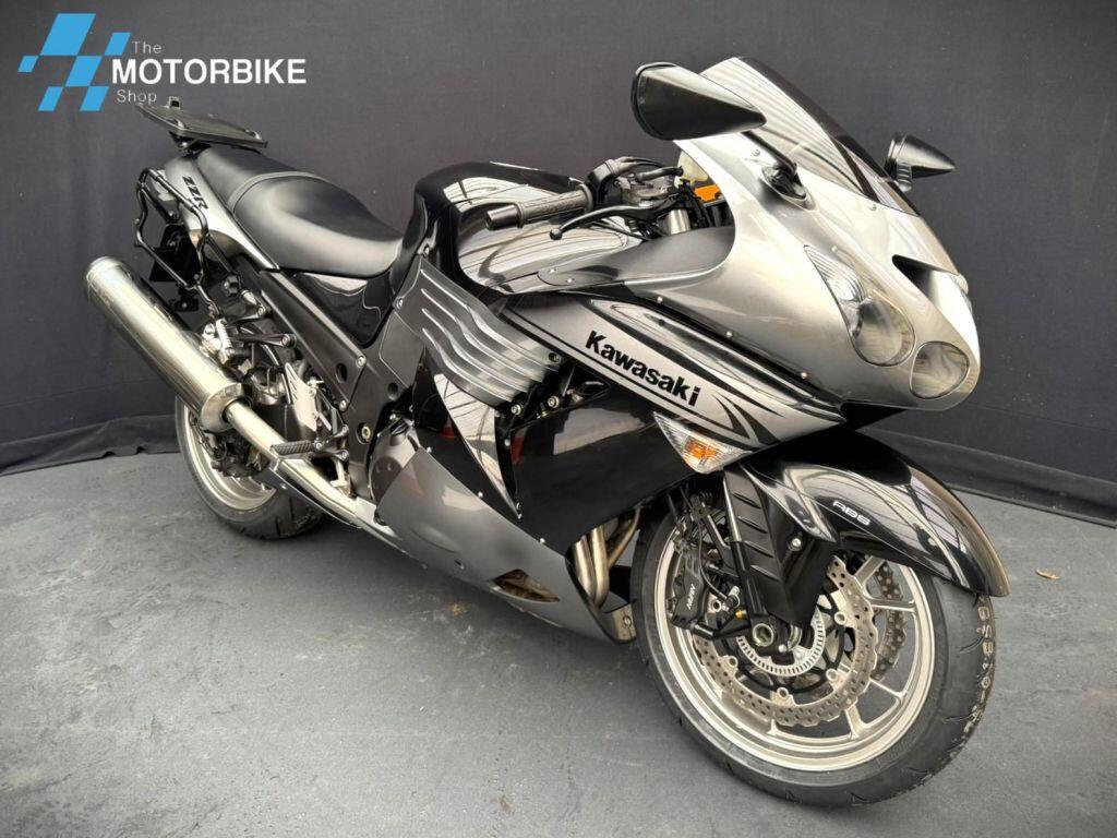 Kawasaki ZZR1400 bikes for sale | AutoTrader Bikes KAWASAKI